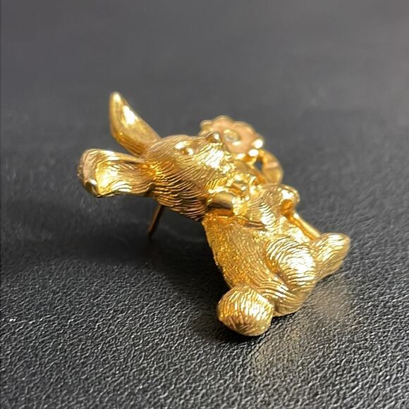 Easter Bunny Rabbit Pin with Rhinestone & Pink Enamel Flower‎ - Picture 2 of 7